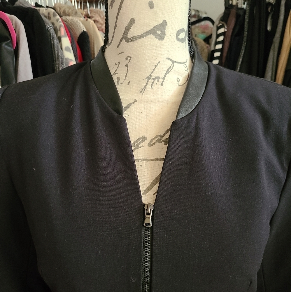 NEW W TAGS NEVER WORN, jacket top Hp 🔥🔥🔥🔥 - Picture 2 of 8